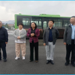 縣總工會主席杜隆焰一行蒞臨桐梓公司慰問送溫暖 